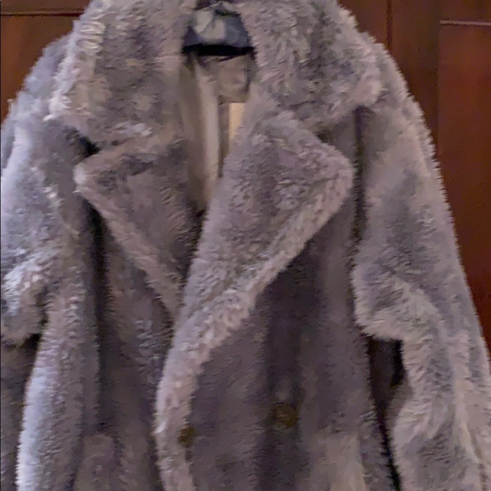 LAST ONE GORGEOUS BLUE COLOR BOOHOO OVERSIZED TEDDY FAUX FUR COAT - Picture 9 of 16